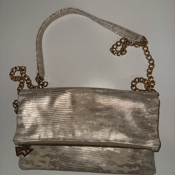 Kelly Wynne Fold Over Purse - Picture 2 of 4